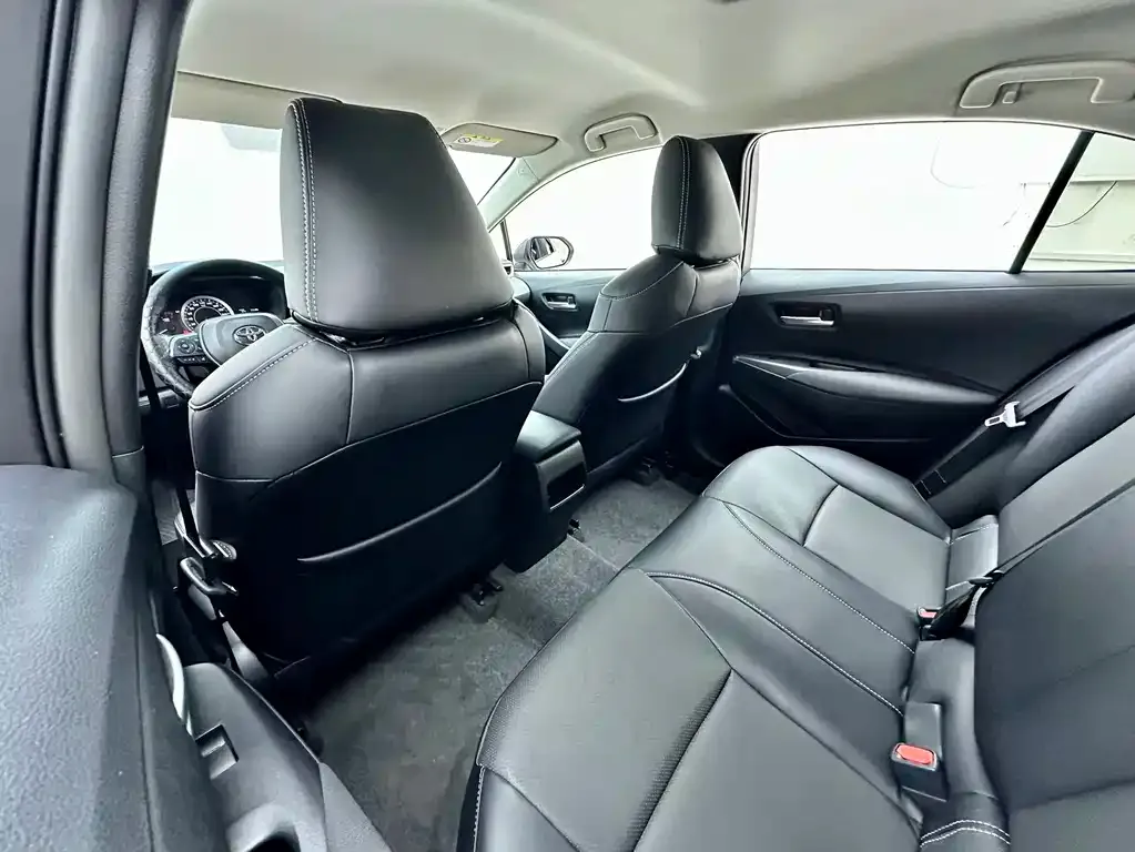 Toyota Corolla 2024 из CN, фото 3