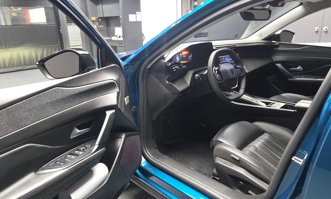 Peugeot 408 2023 из KR, фото 5