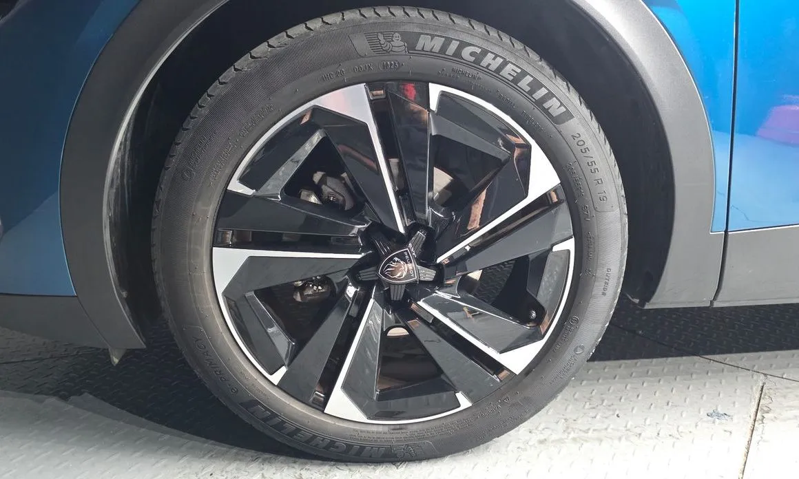 Peugeot 408 2023 из KR, фото 10