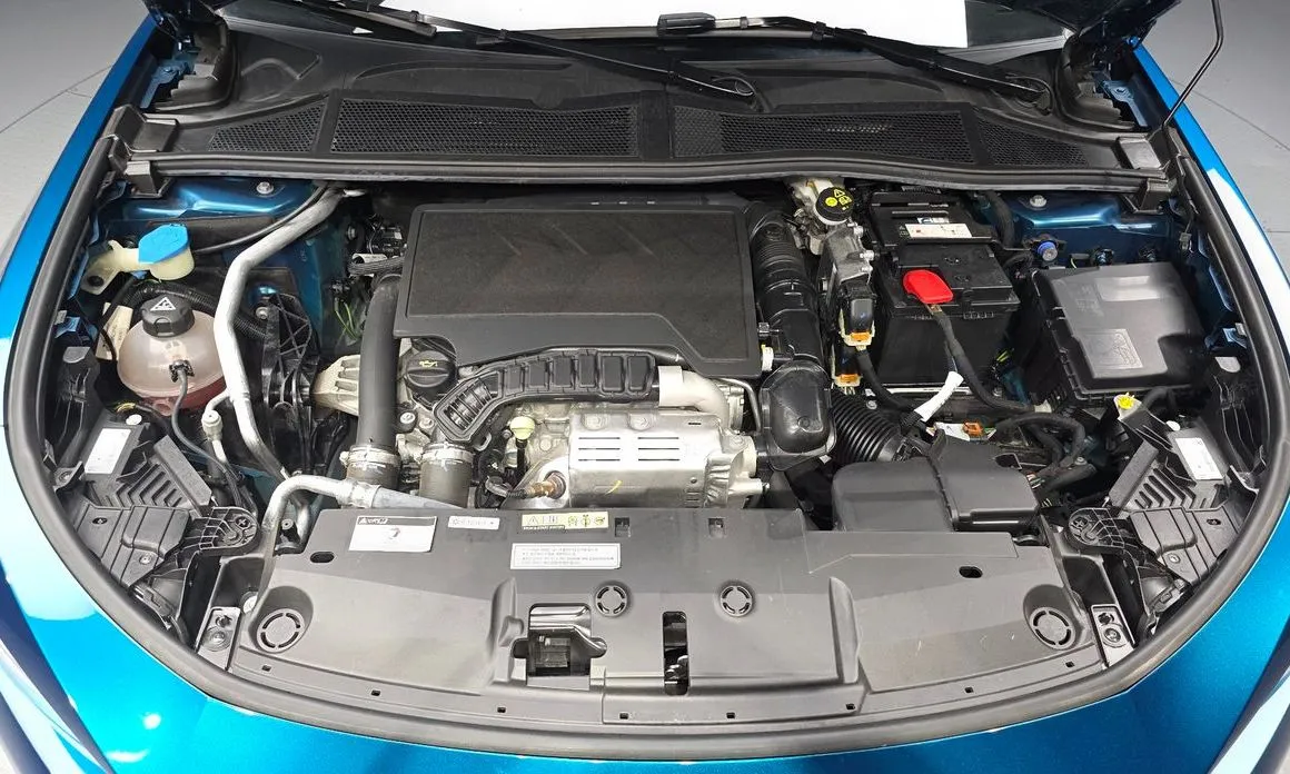 Peugeot 408 2023 из KR, фото 8