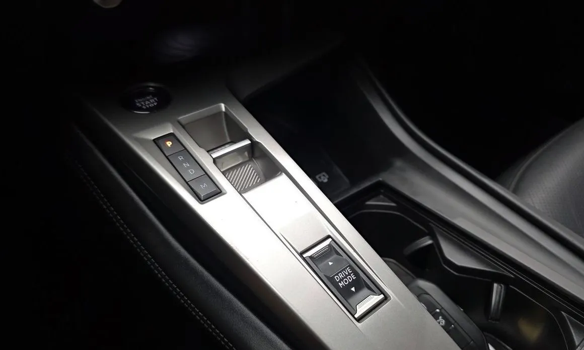 Peugeot 408 2023 из KR, фото 2