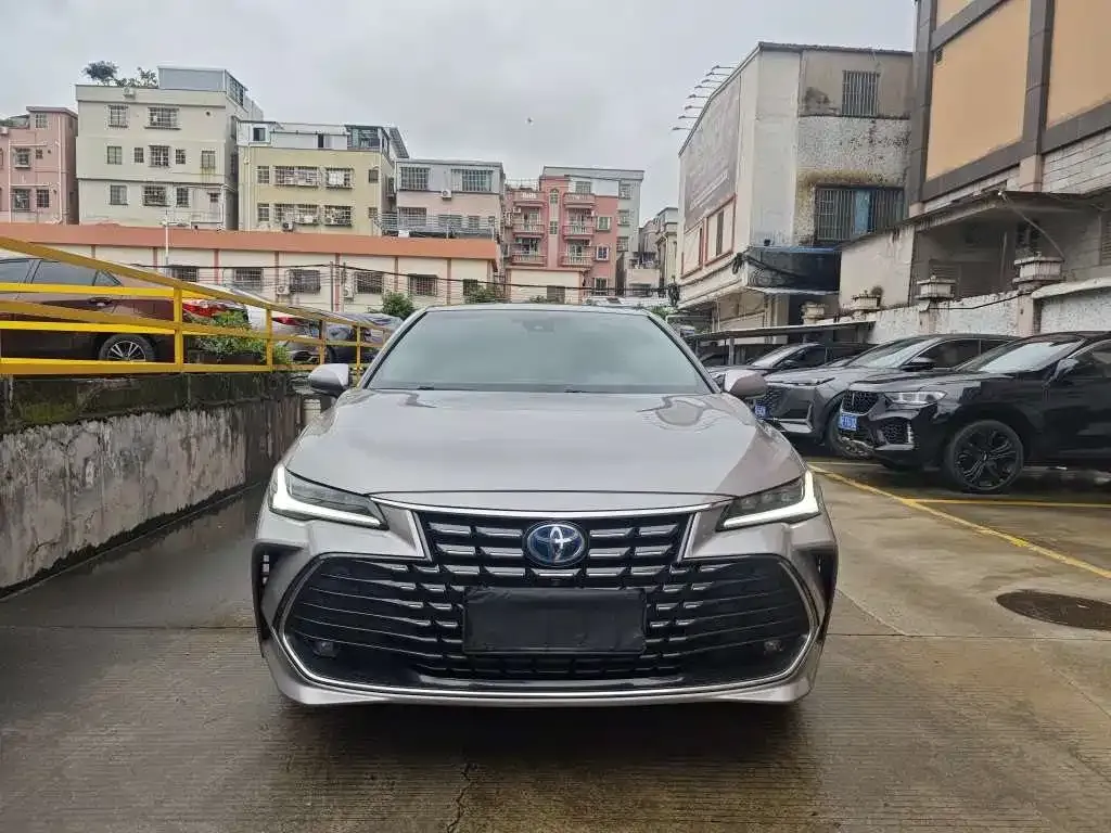 Toyota Avalon — фото 2