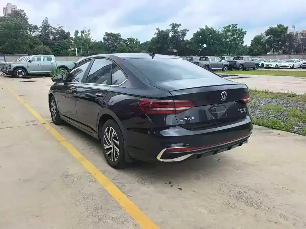 Volkswagen Lavida 2023 из CN, фото 3