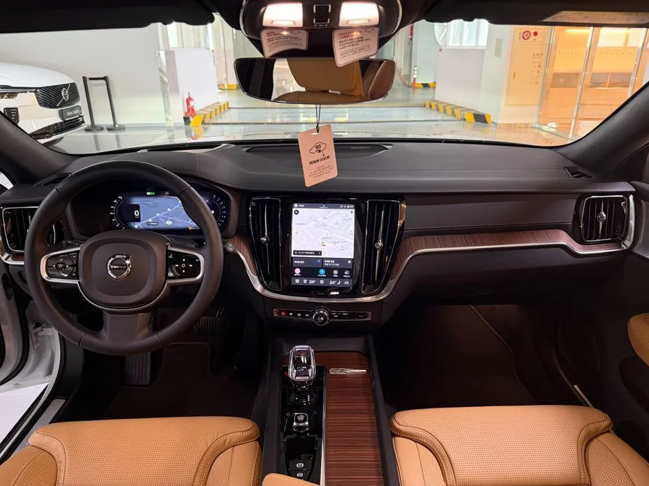 Volvo V60 2025 из KR, фото 7