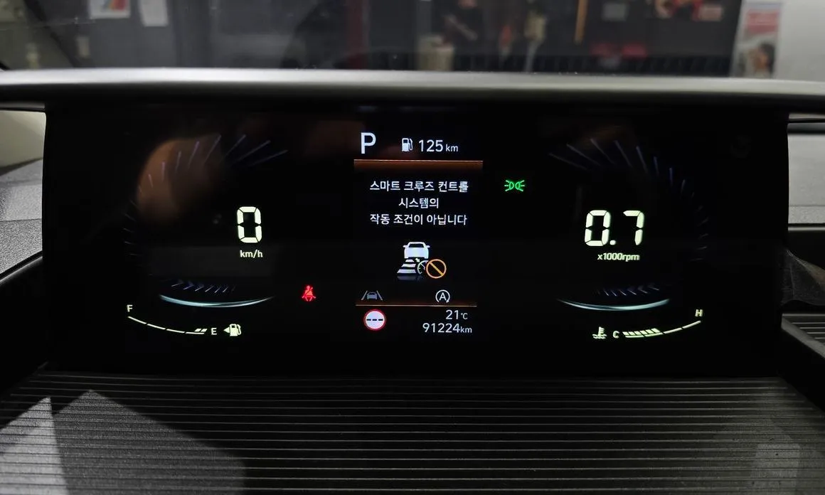 Hyundai Staria — фото 2