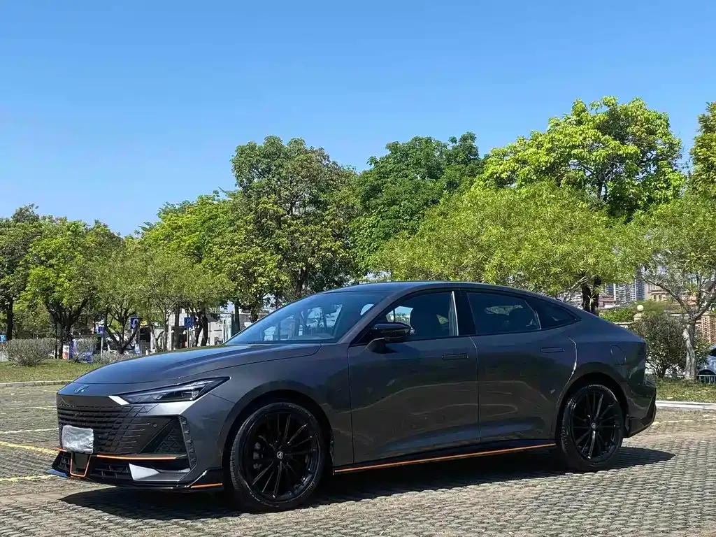Changan UNI-V