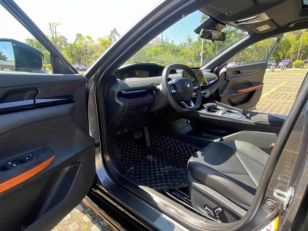 Changan UNI-V 2024 из CN, фото 10
