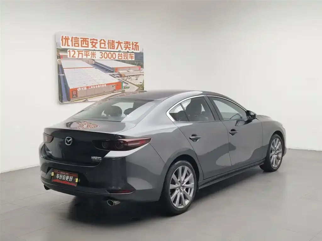 Mazda 3 Axela — фото 4