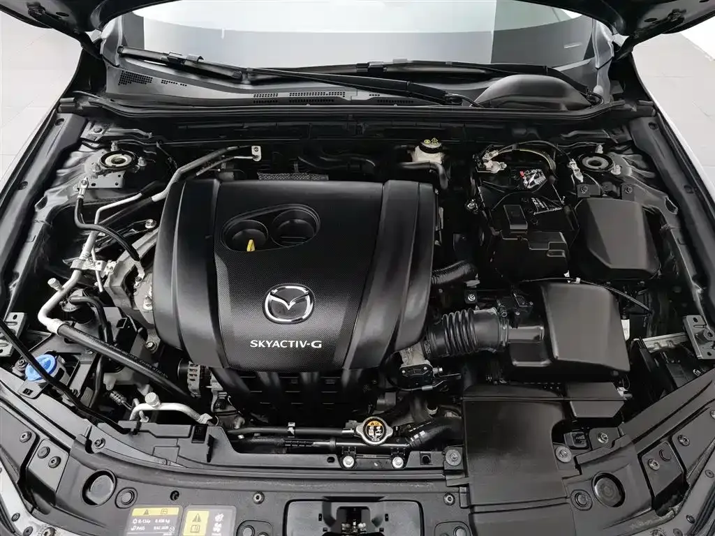 Mazda 3 Axela — фото 10