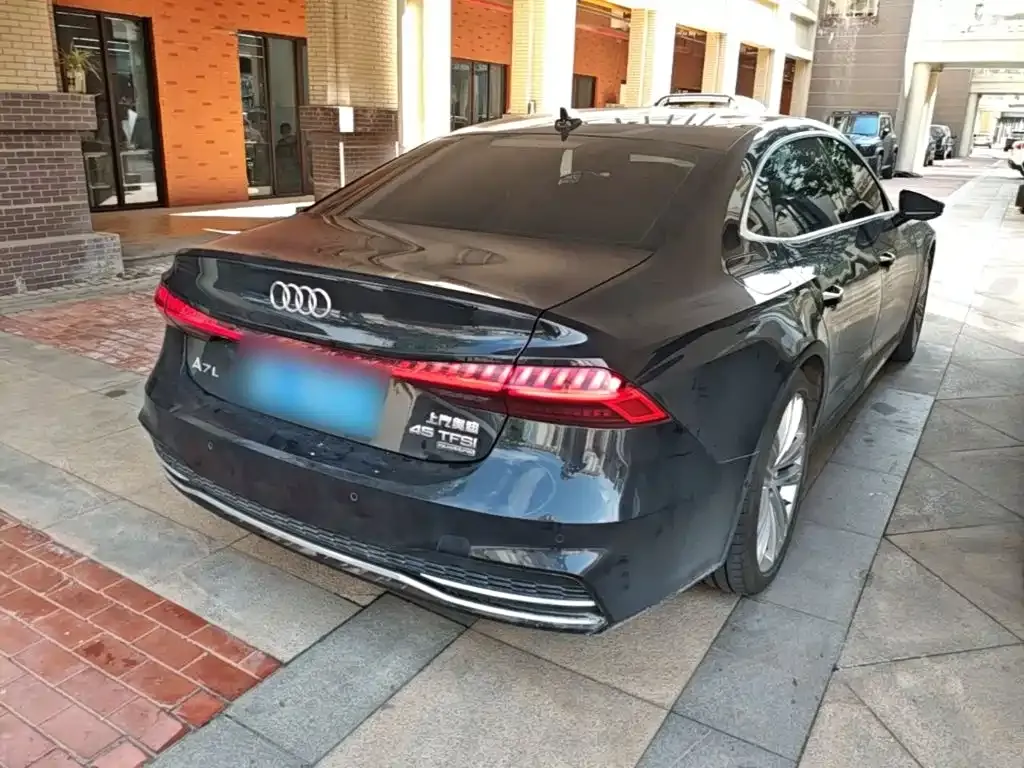 Audi A7L — фото 4