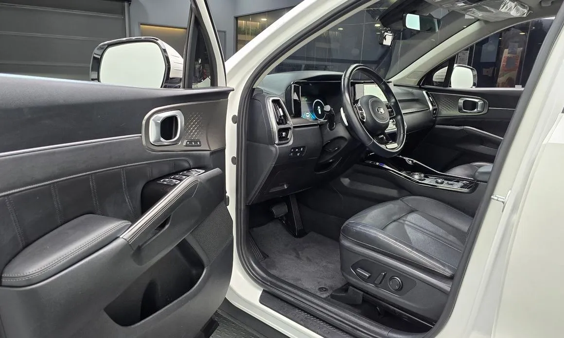 Kia Sorento — фото 8