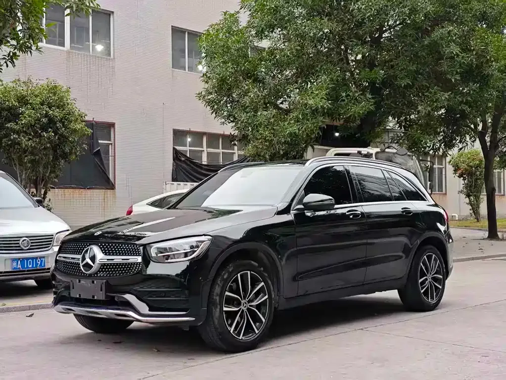 Mercedes-Benz GLC — фото 1