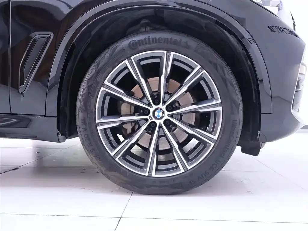BMW X5 (Import) — фото 9