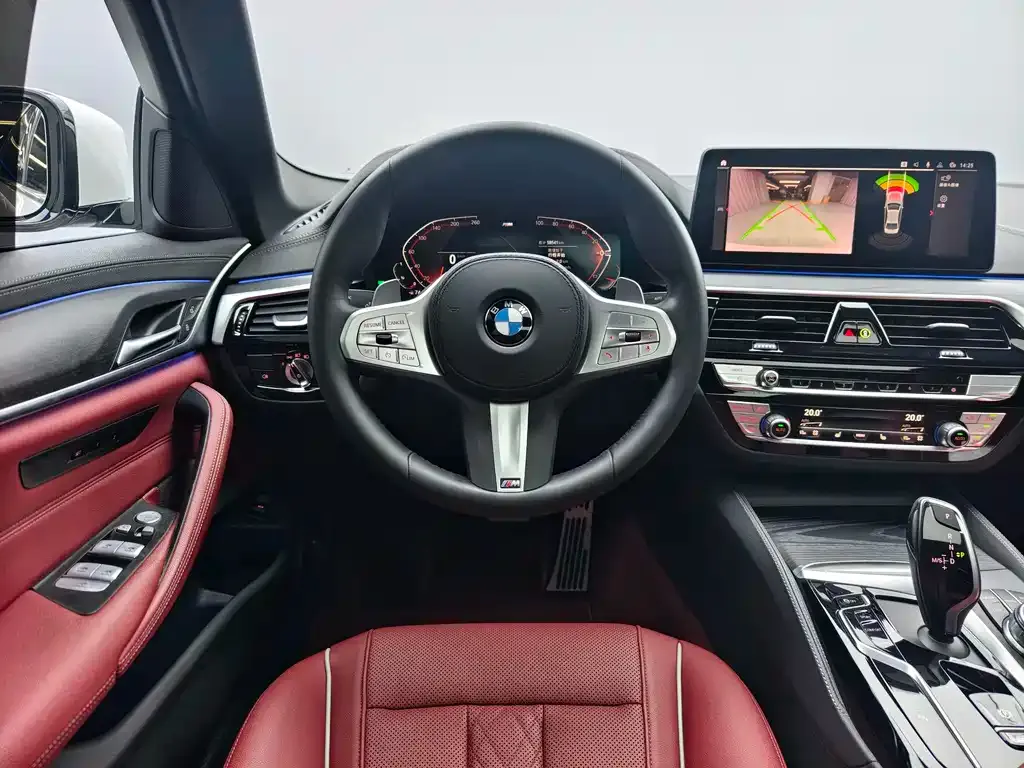 BMW 5 Series — фото 4