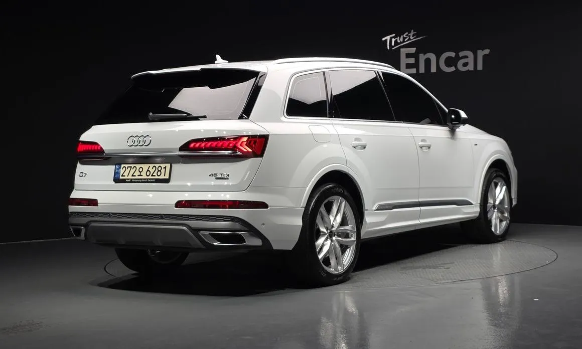 Audi Q7 — фото 3