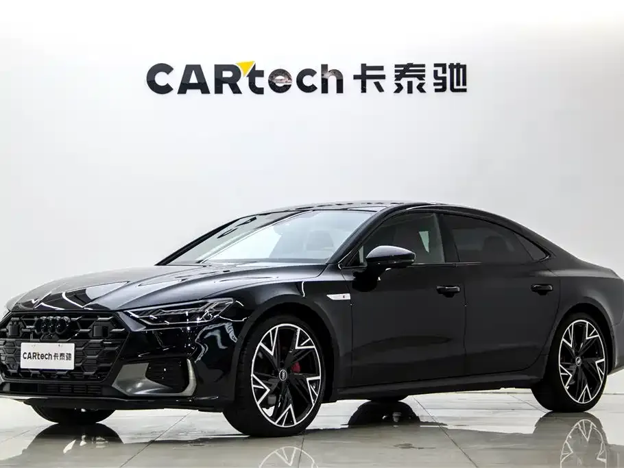 Audi A7L — фото 1