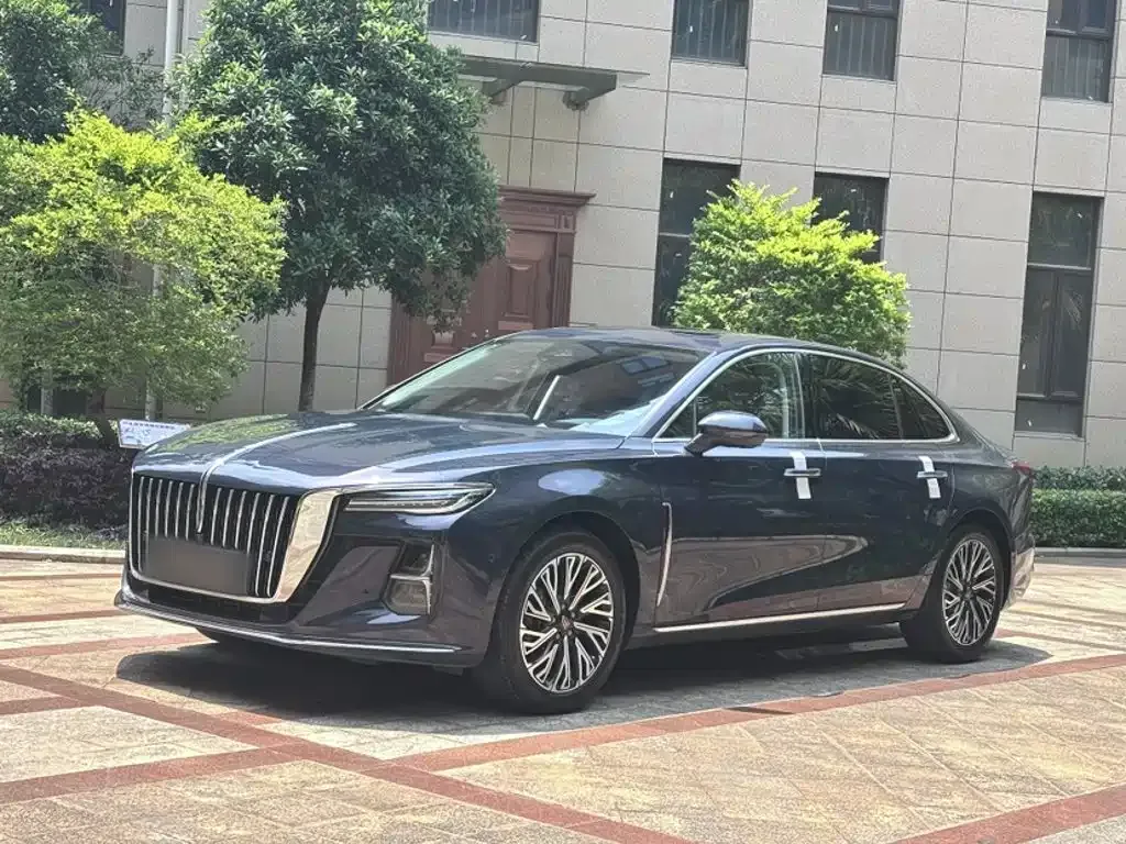 Hongqi H5 — фото 8