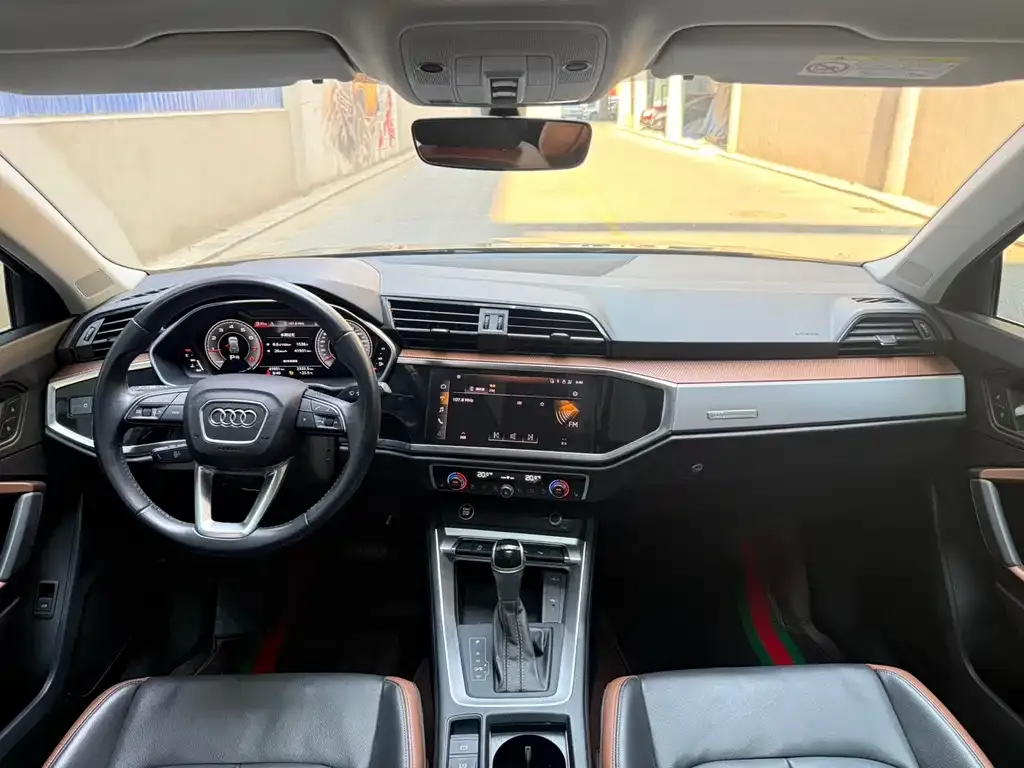 Audi Q3 — фото 6