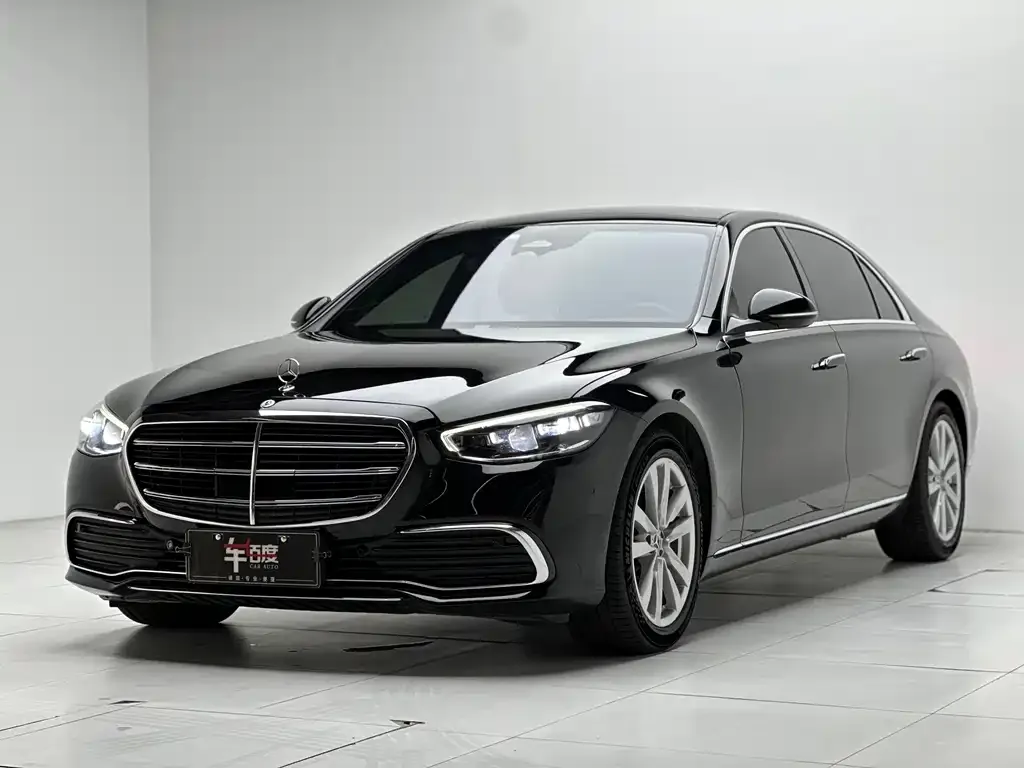 Mercedes-Benz S-Class — фото 1