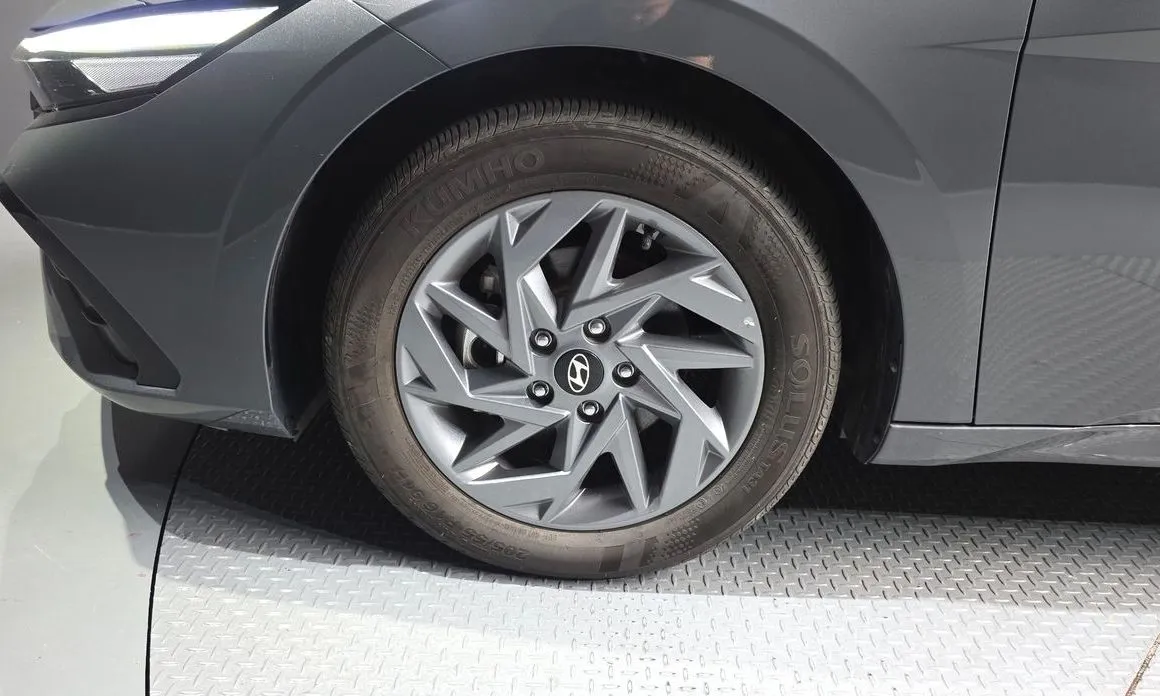 Hyundai AVANTE — фото 2