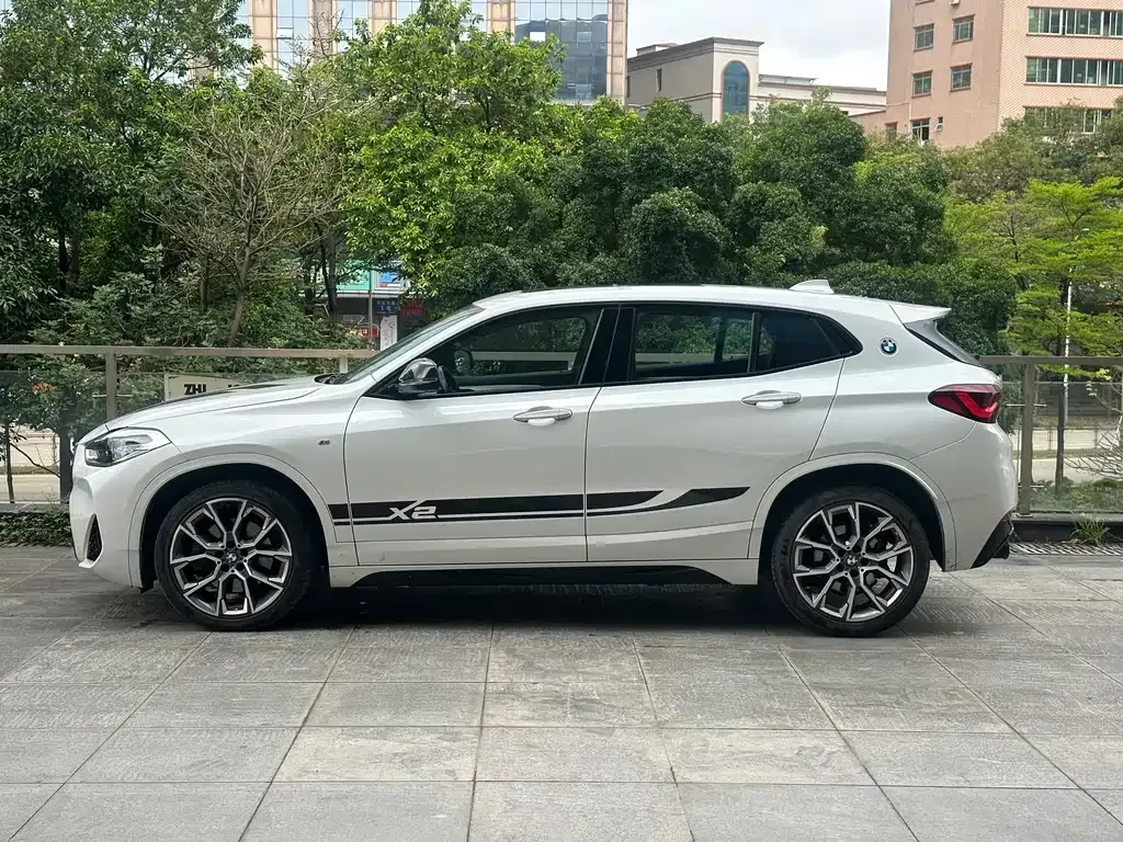 BMW X2 — фото 10