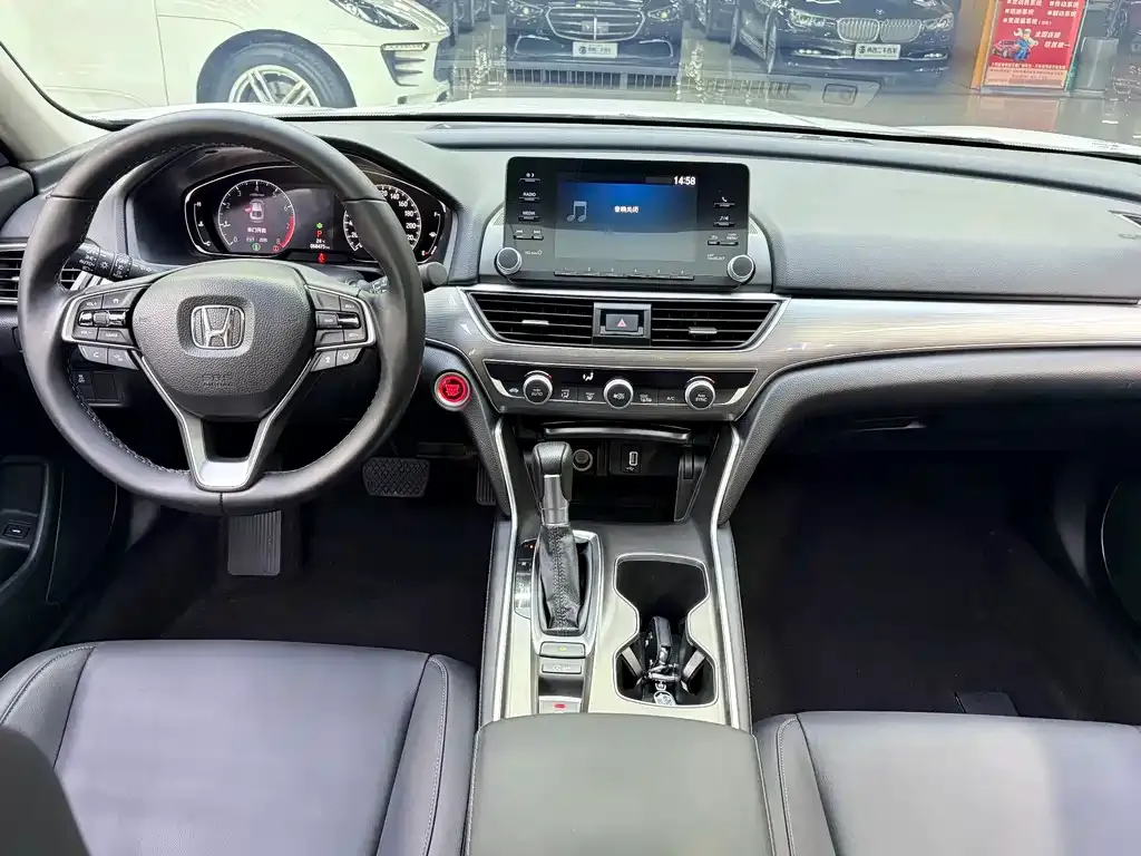 Honda Accord — фото 6