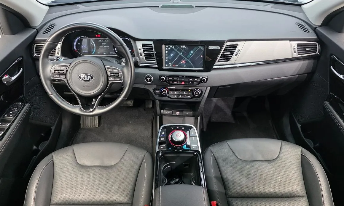 Kia Niro — фото 8