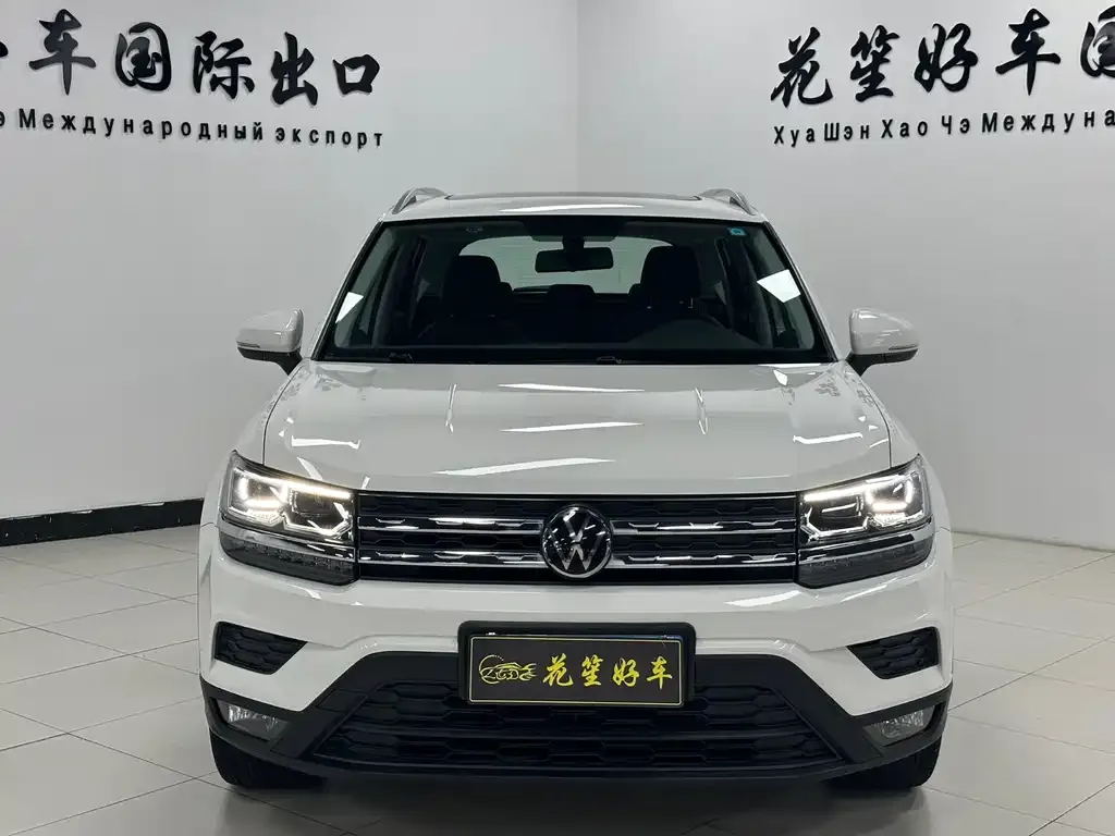 Volkswagen Tharu — фото 4