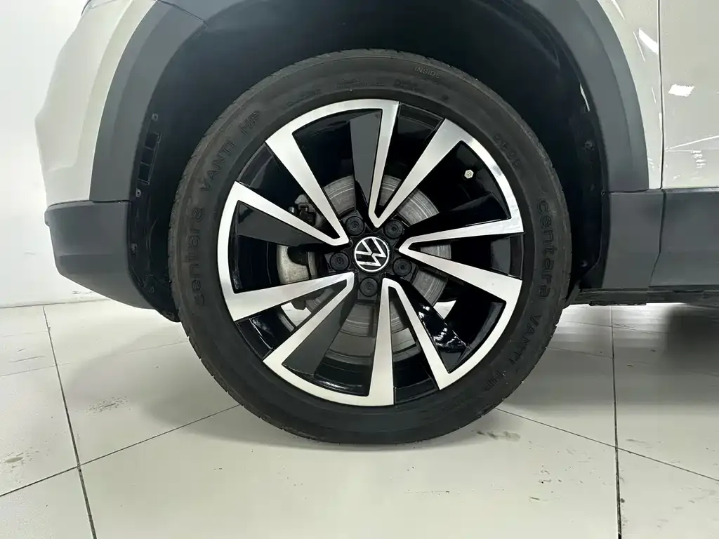 Volkswagen Tharu — фото 5