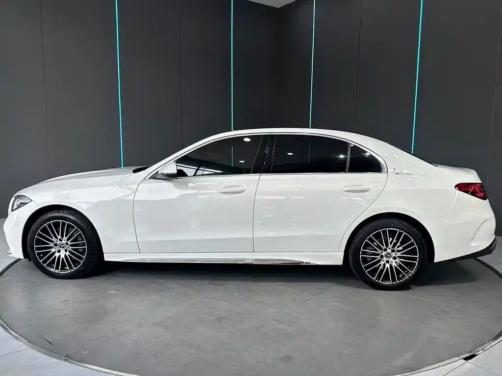 Mercedes-Benz C-Class — фото 3