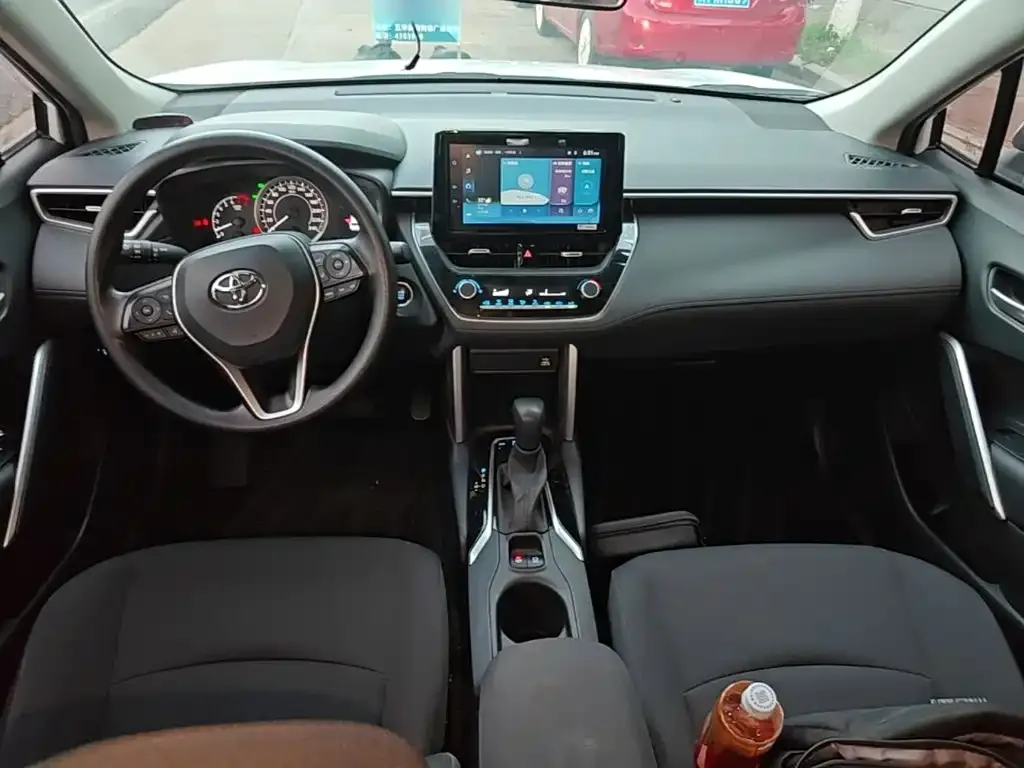Toyota Corolla Cross — фото 4