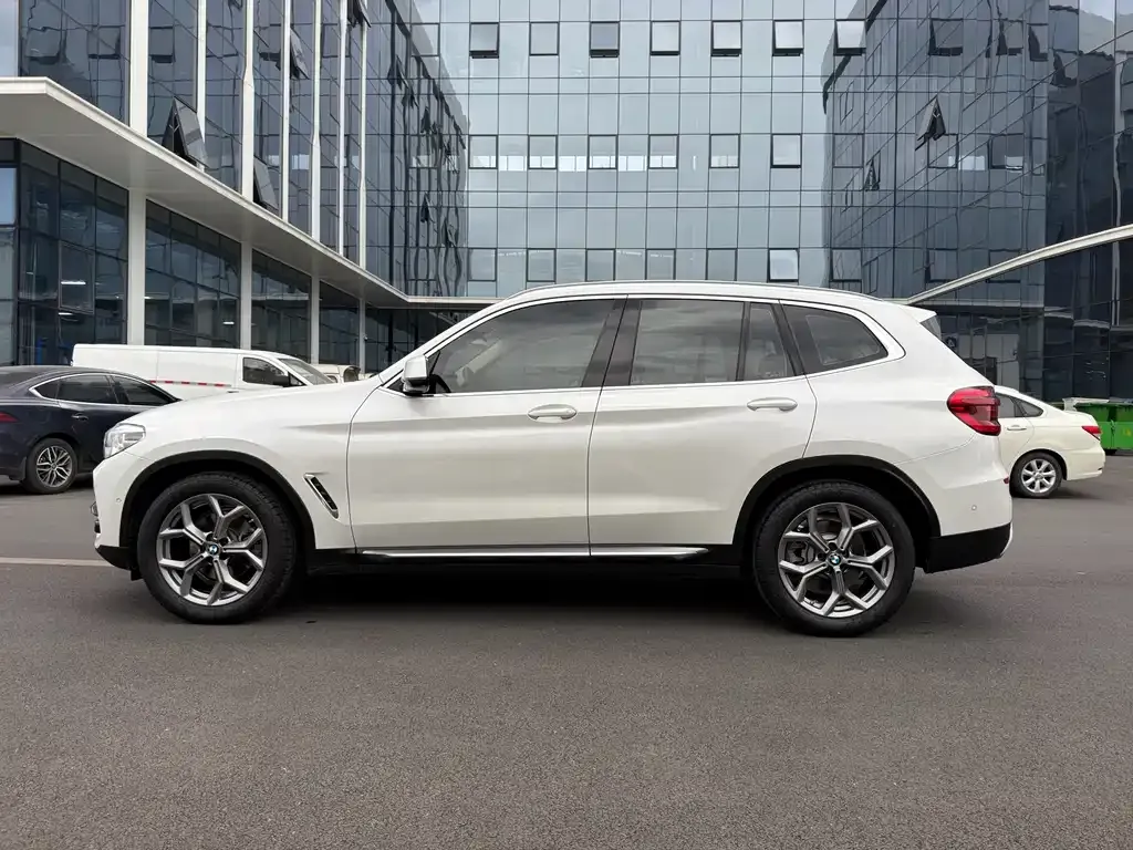 BMW X3 — фото 3