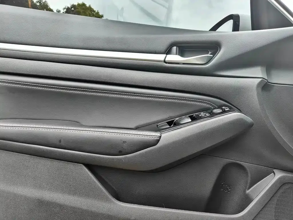 Nissan Teana — фото 6