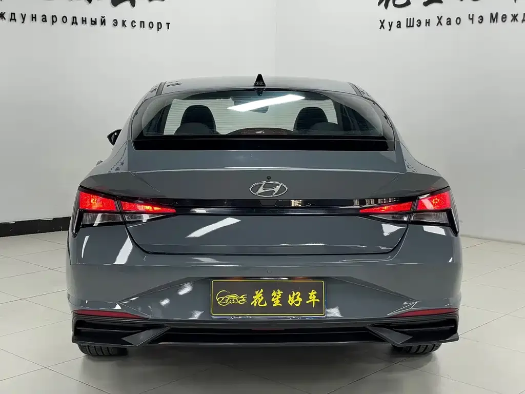Hyundai Elantra — фото 9