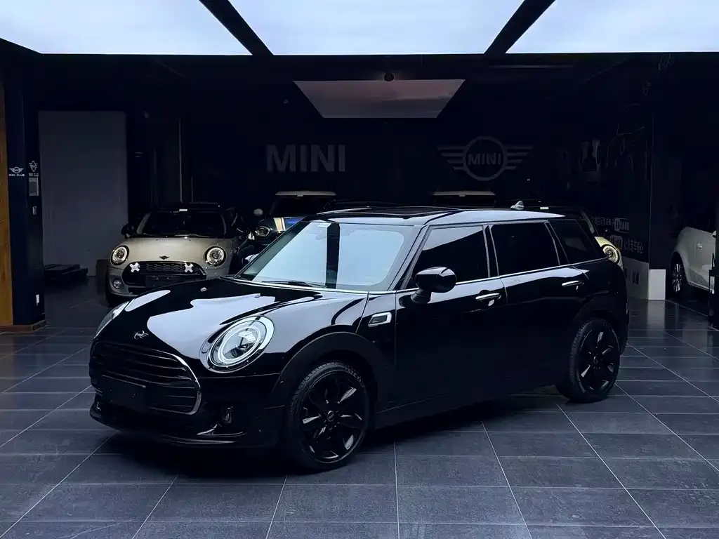 MINI Clubman — фото 3