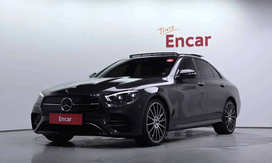 Mercedes-Benz E-Class E350 4MATIC AMG Line 1