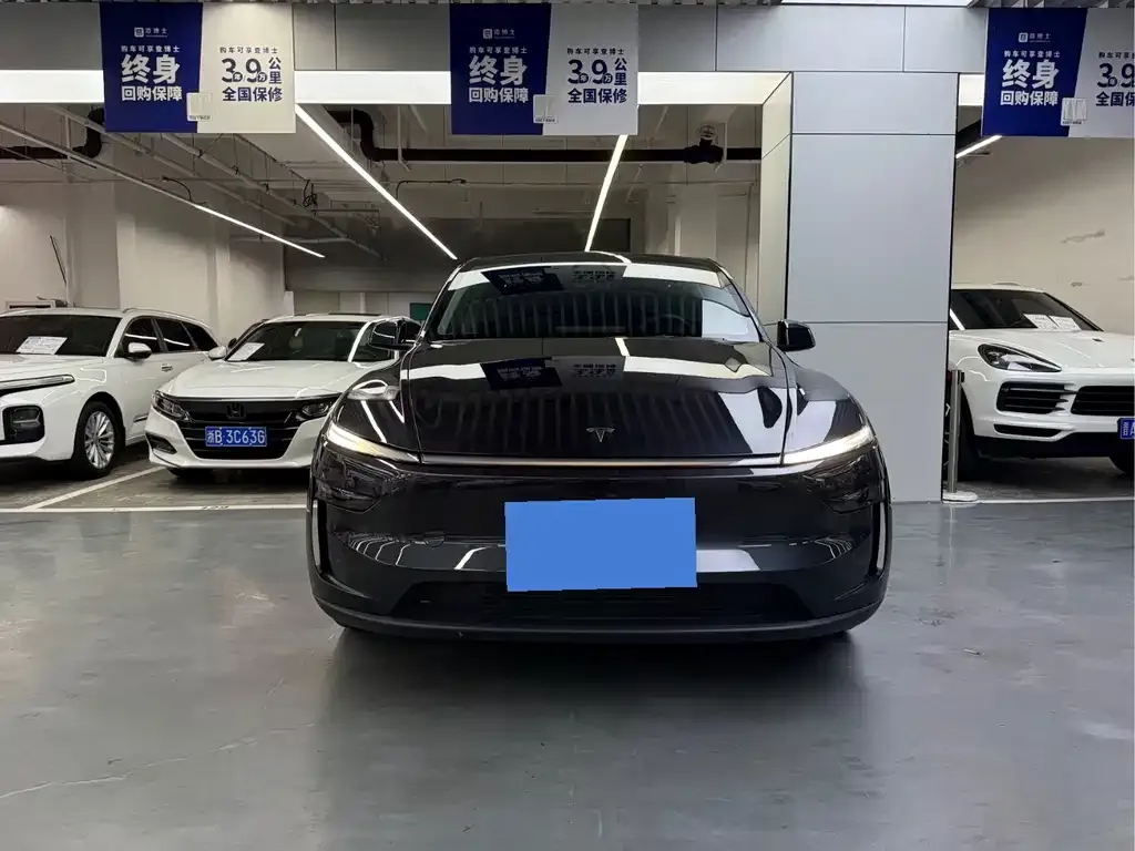 Tesla Model Y — фото 5