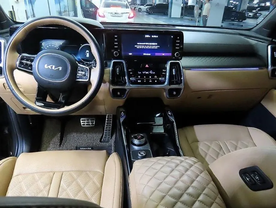 Kia Sorento — фото 7