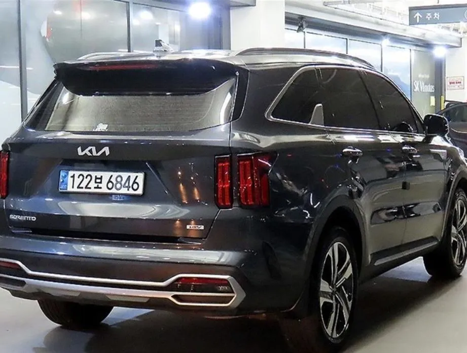 Kia Sorento — фото 8