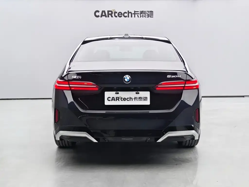 BMW 5 Series — фото 2