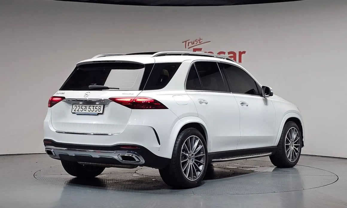 Mercedes-Benz GLE-Class — фото 5