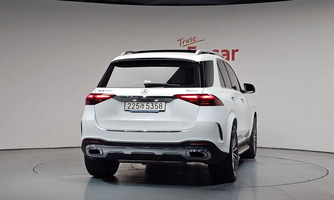 Mercedes-Benz GLE-Class — фото 8