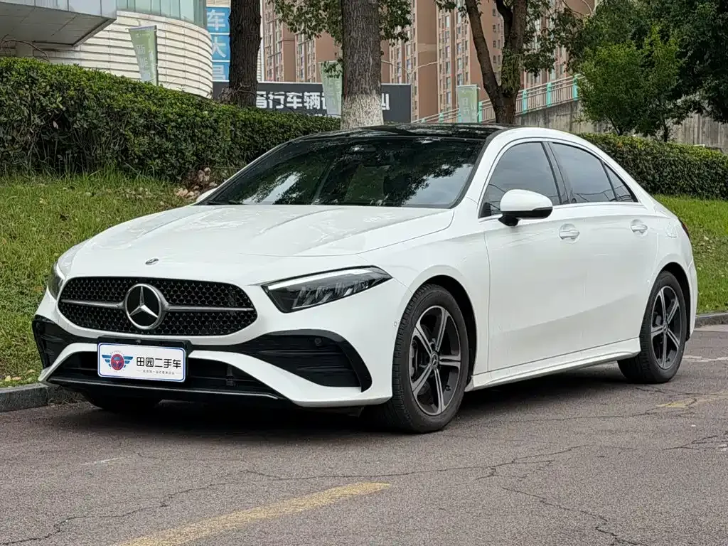 Mercedes-Benz A-Class — фото 1