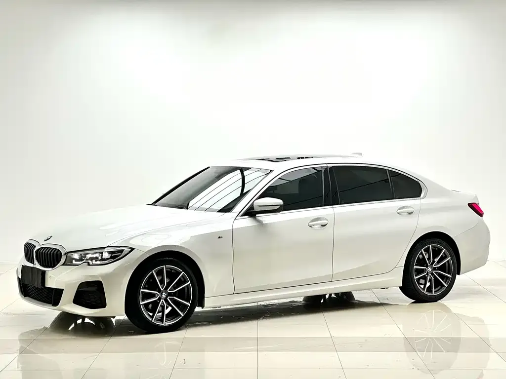 BMW 3 Series — фото 1