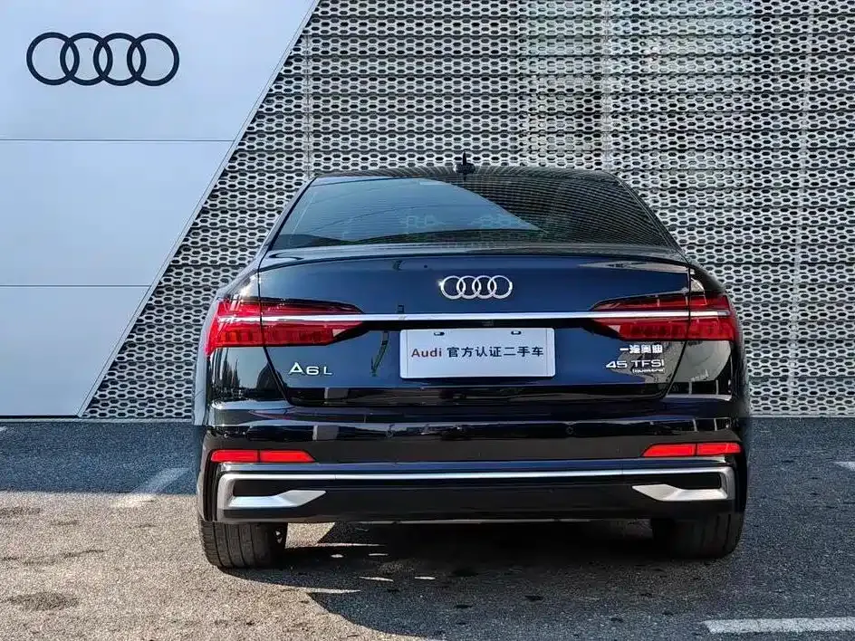 Audi A6L — фото 7