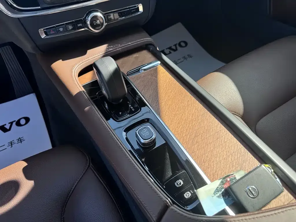 Volvo S90 — фото 3