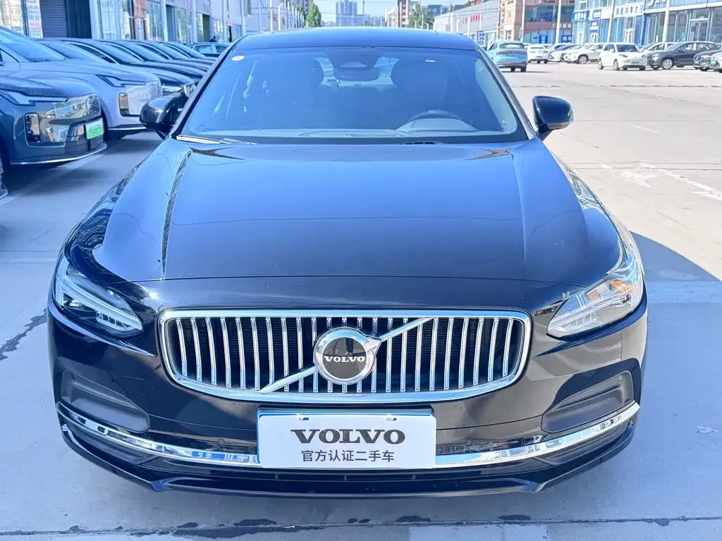 Volvo S90 — фото 10