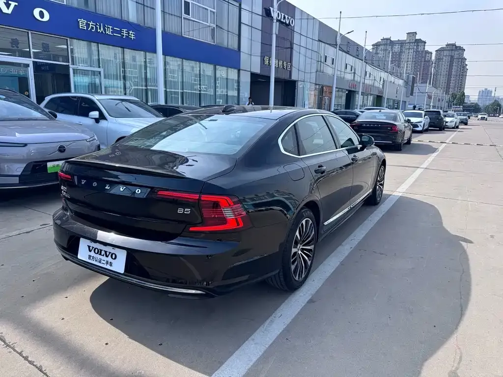 Volvo S90 — фото 8
