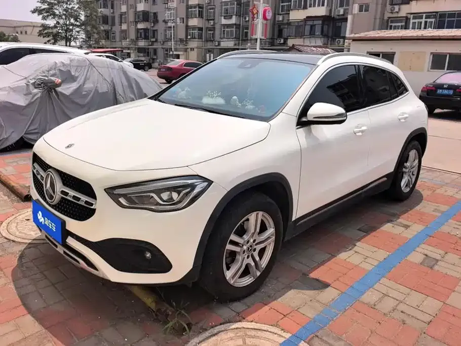 Mercedes-Benz GLA — фото 1