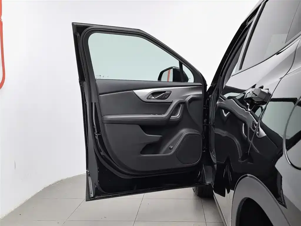 Chevrolet Blazer 2023 из CN, фото 8